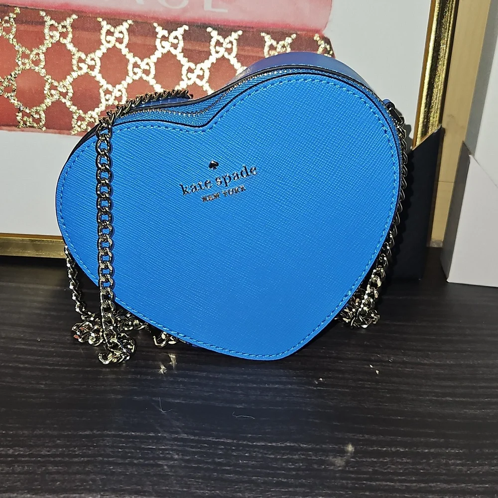 Kate Spade Nwot Love Shack Mini Heart Crossbody Bag - Picture 1 of 12